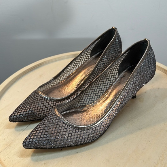 Shoes - Adrianna Papell Lois Pump Gunmetal Pointy Toe Kitten Heel size 6.5
